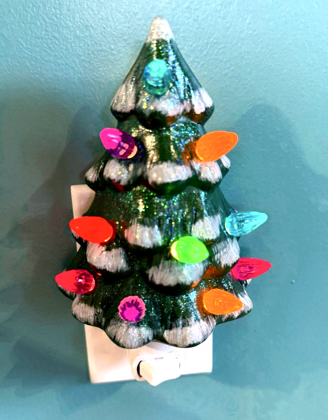 12/02/2025 (6pm) Paint A Ceramic Tree Night Light (Elberton, GA)