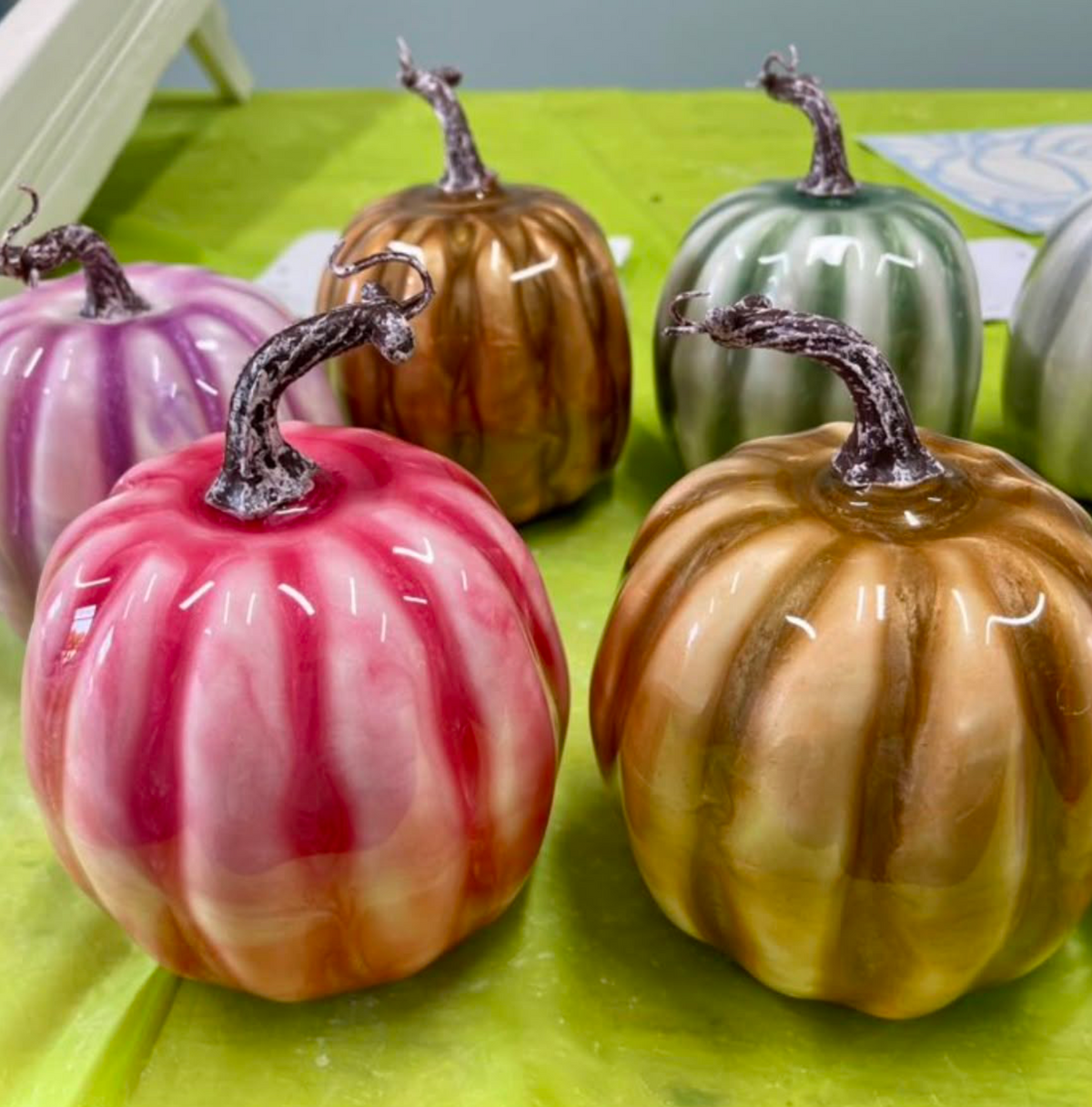 09/14/2026 (7pm) Kim's Resin 'Glass-like' Pumpkin Party (Royston)