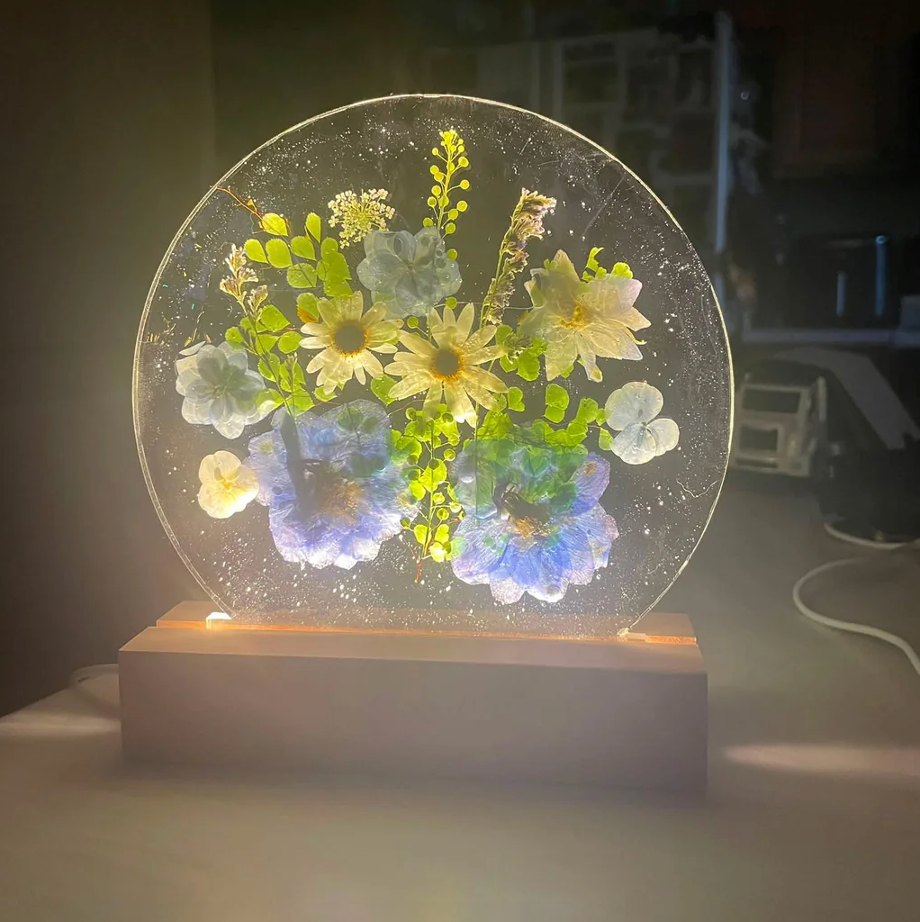 08/12/2026 (6pm) Create A Floral Table Top Lamp at Baileys Bar & Grille (Levittown, PA)
